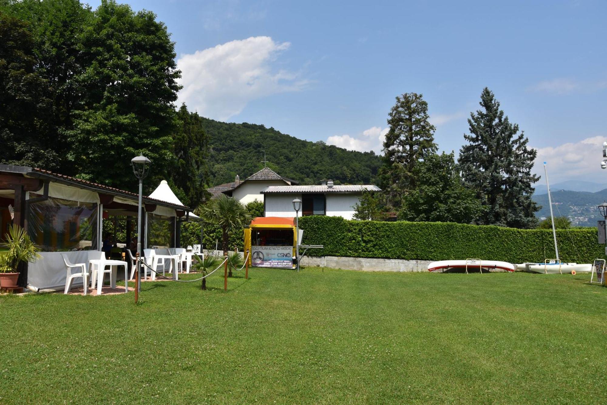 Zara House - Lake And Pet Friendly Brusimpiano Kültér fotó